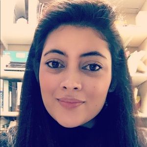 Meet your Posher, Crystal